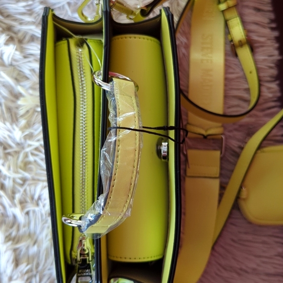❌SOLD❌TikTok Viral 🎥 Steve Madden Bevelyn Bag, "Lemon" - Picture 5 of 12